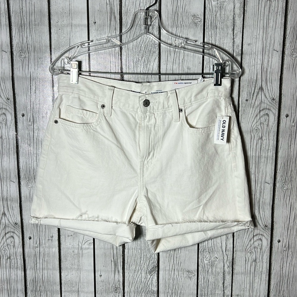 Old navy white slouchy straight high-rise shorts size 2